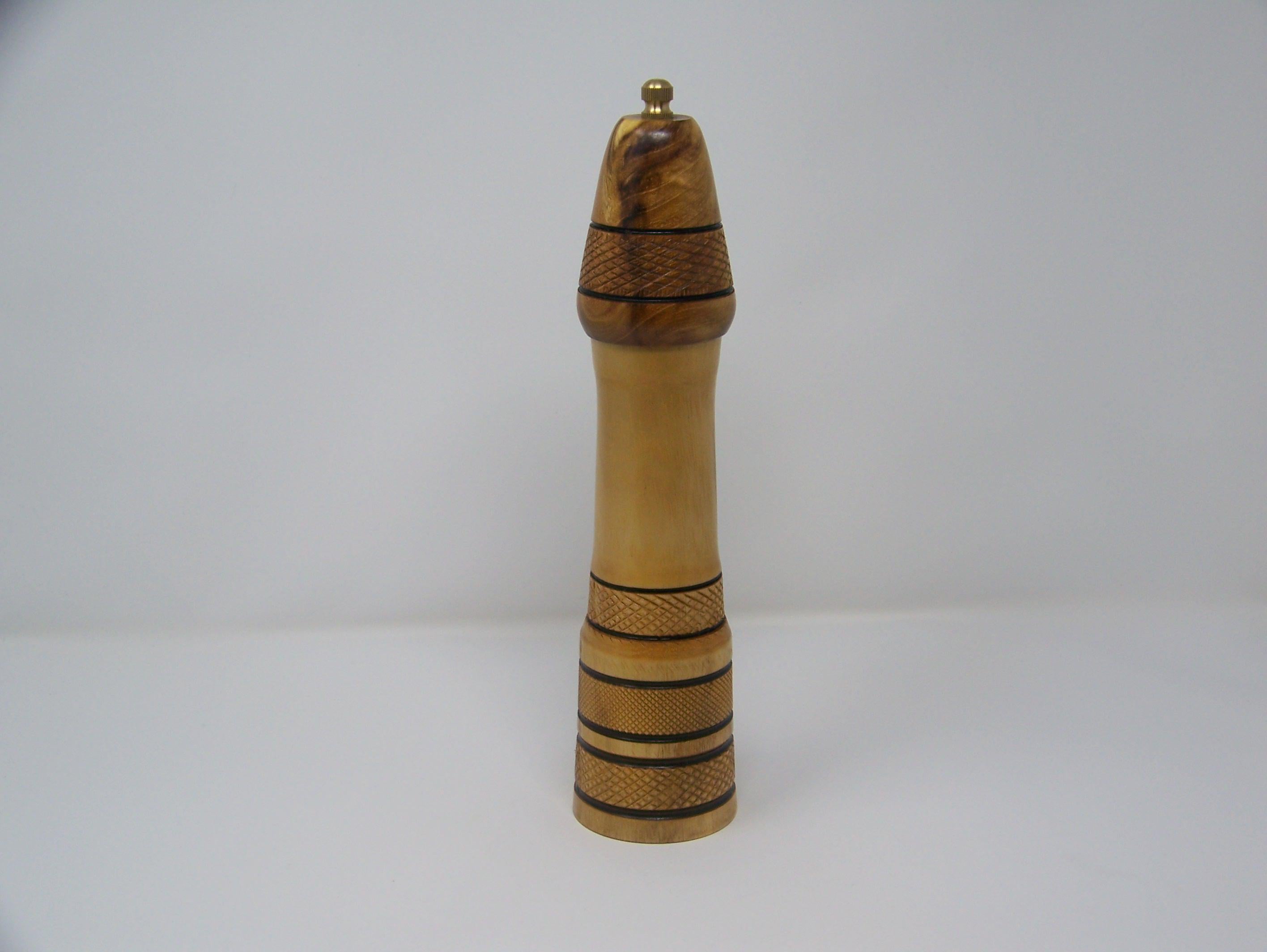 Pepper Grinder -  Pro Grind - Ceramic Mechanism