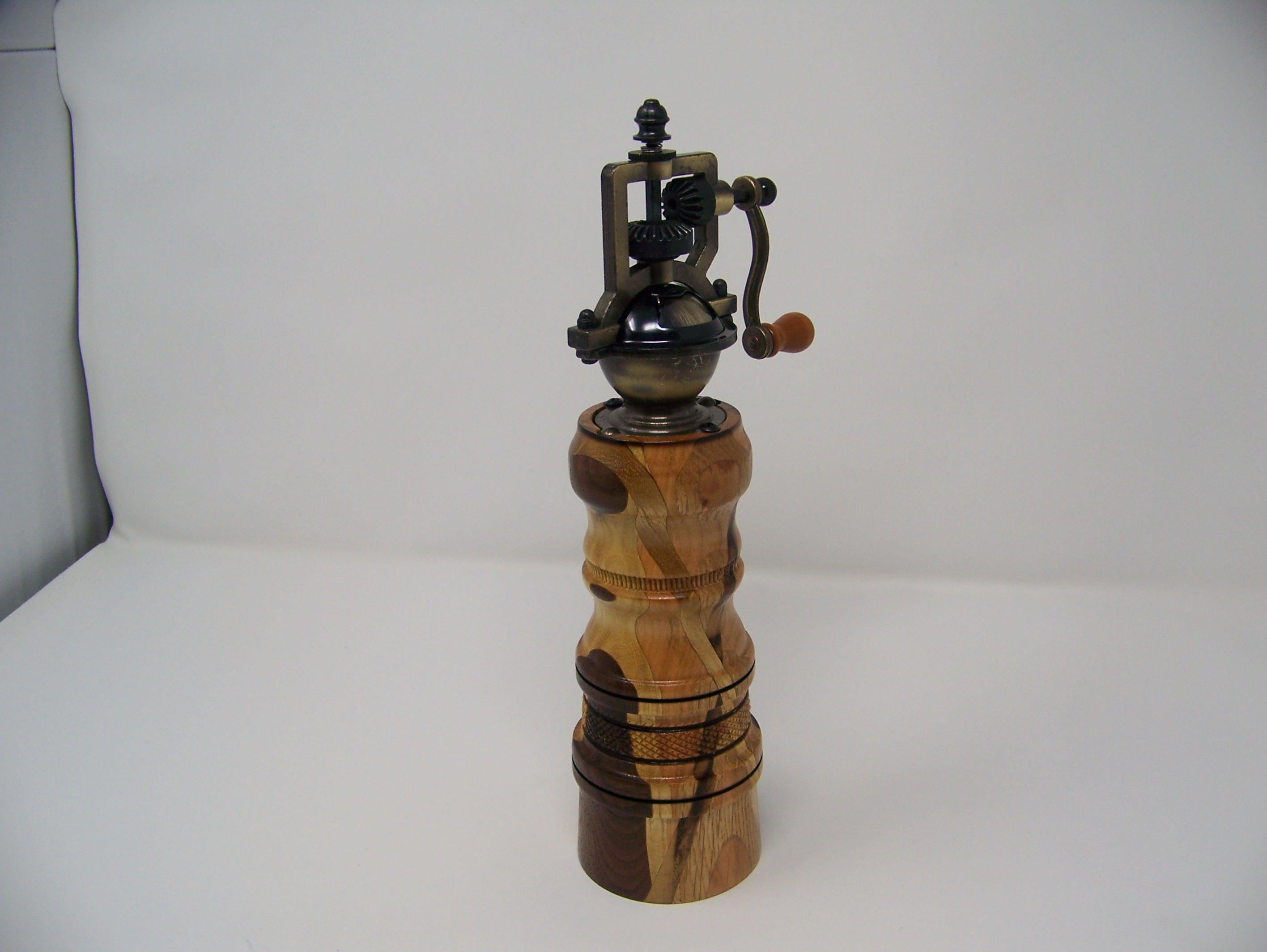 Pepper Grinder - Side Grinder  - hardwoods
