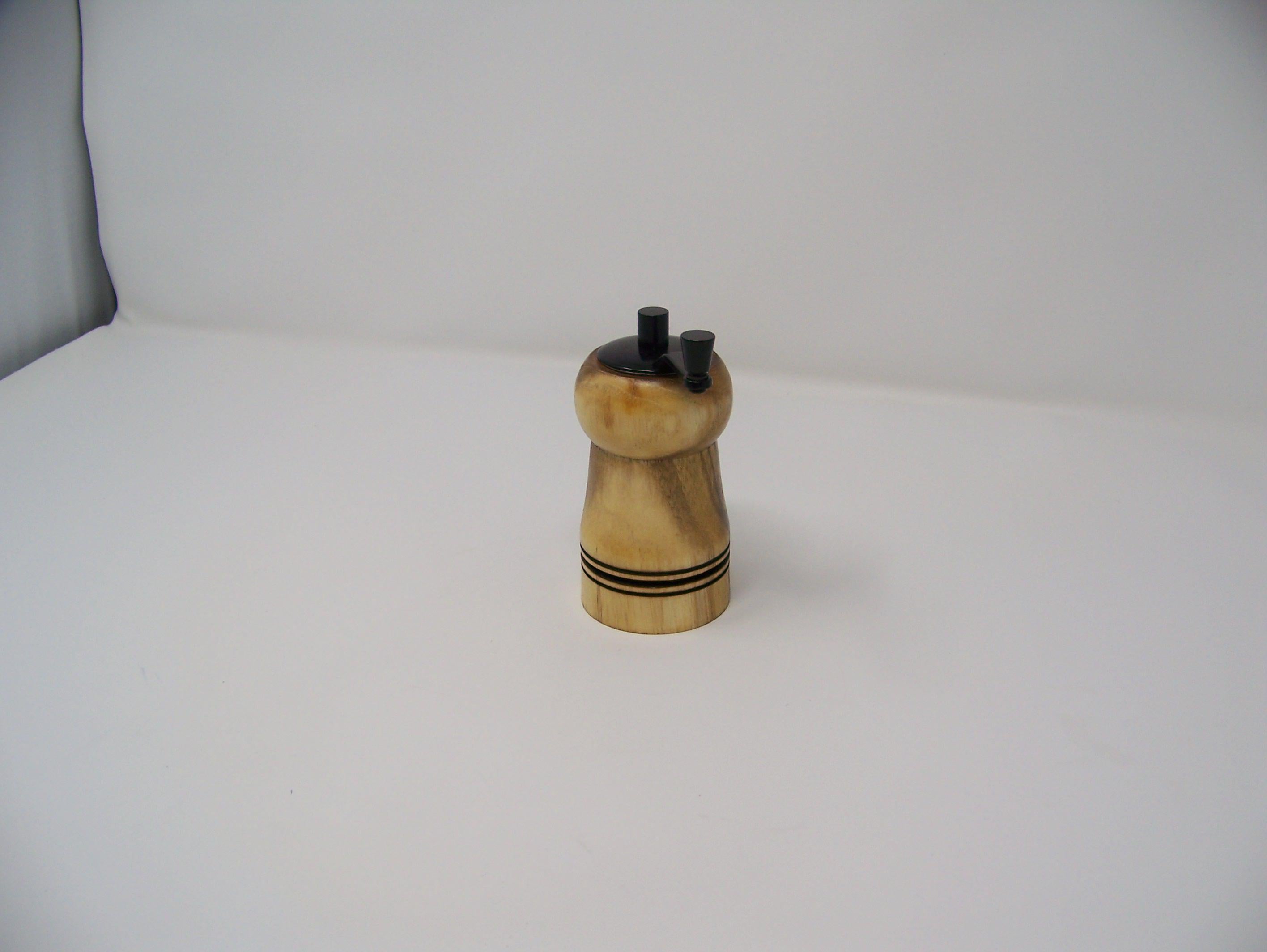 Mini Salt or Pepper Grinder - Top Grinder - Ceramic mechanism - hardwoods: Locust