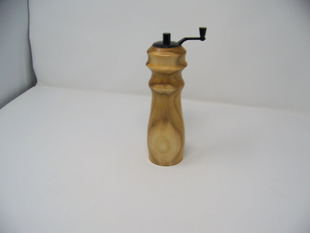 Pepper Grinder - Top Grinder - Ceramic mechanism - hardwoods