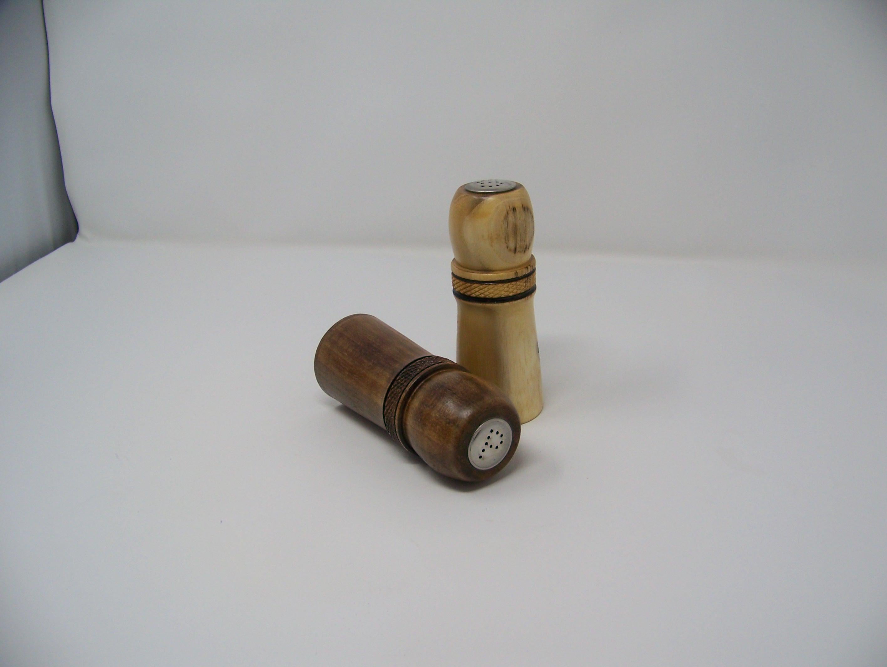 Salt and Pepper Shaker Set - hardwoods