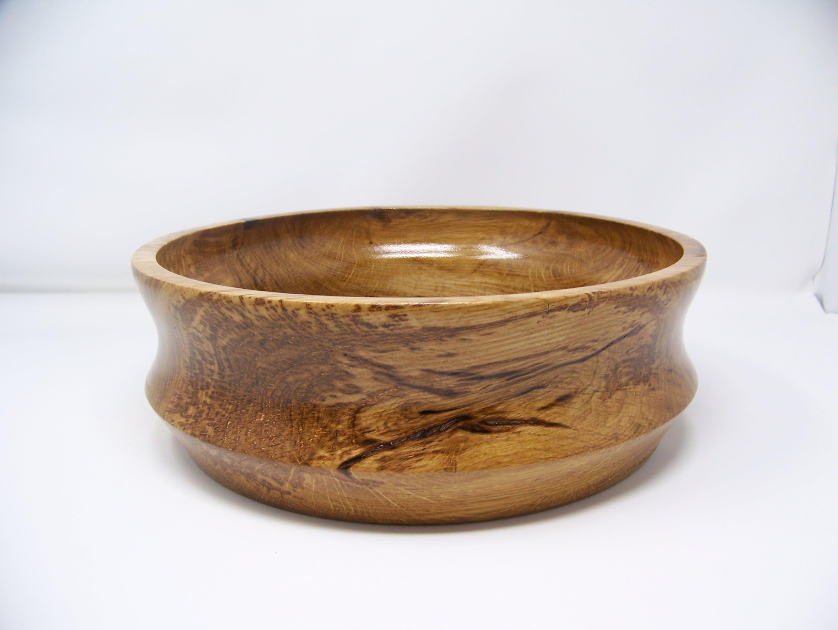 Oak Bowl - Large Lathe Turned Oak Bowl.  Beautiful Grain - Heavy Bowl