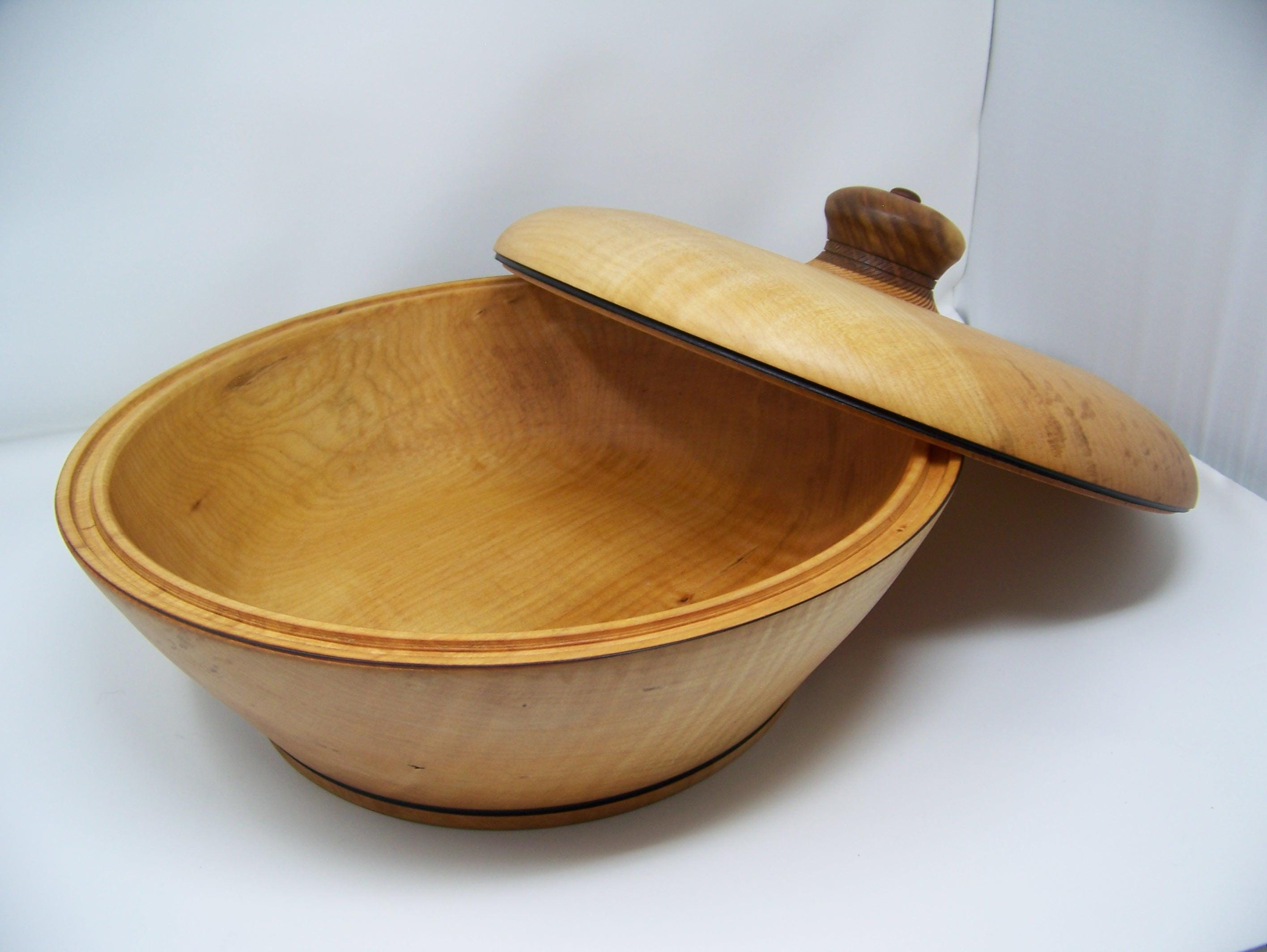 Maple - Large Bowl with Lid - Covered Bowl