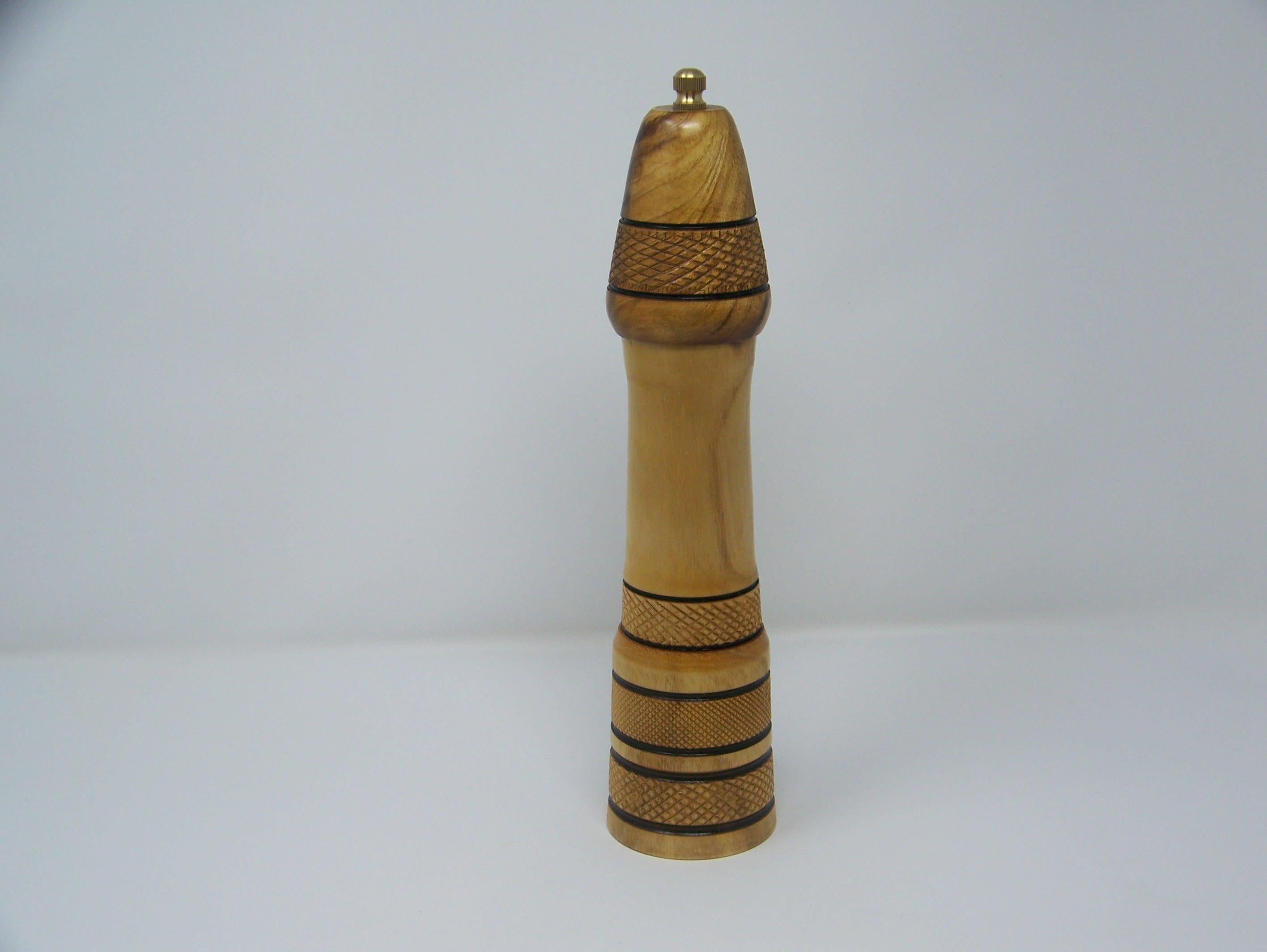 Pepper Grinder -  Pro Grind - Ceramic Mechanism