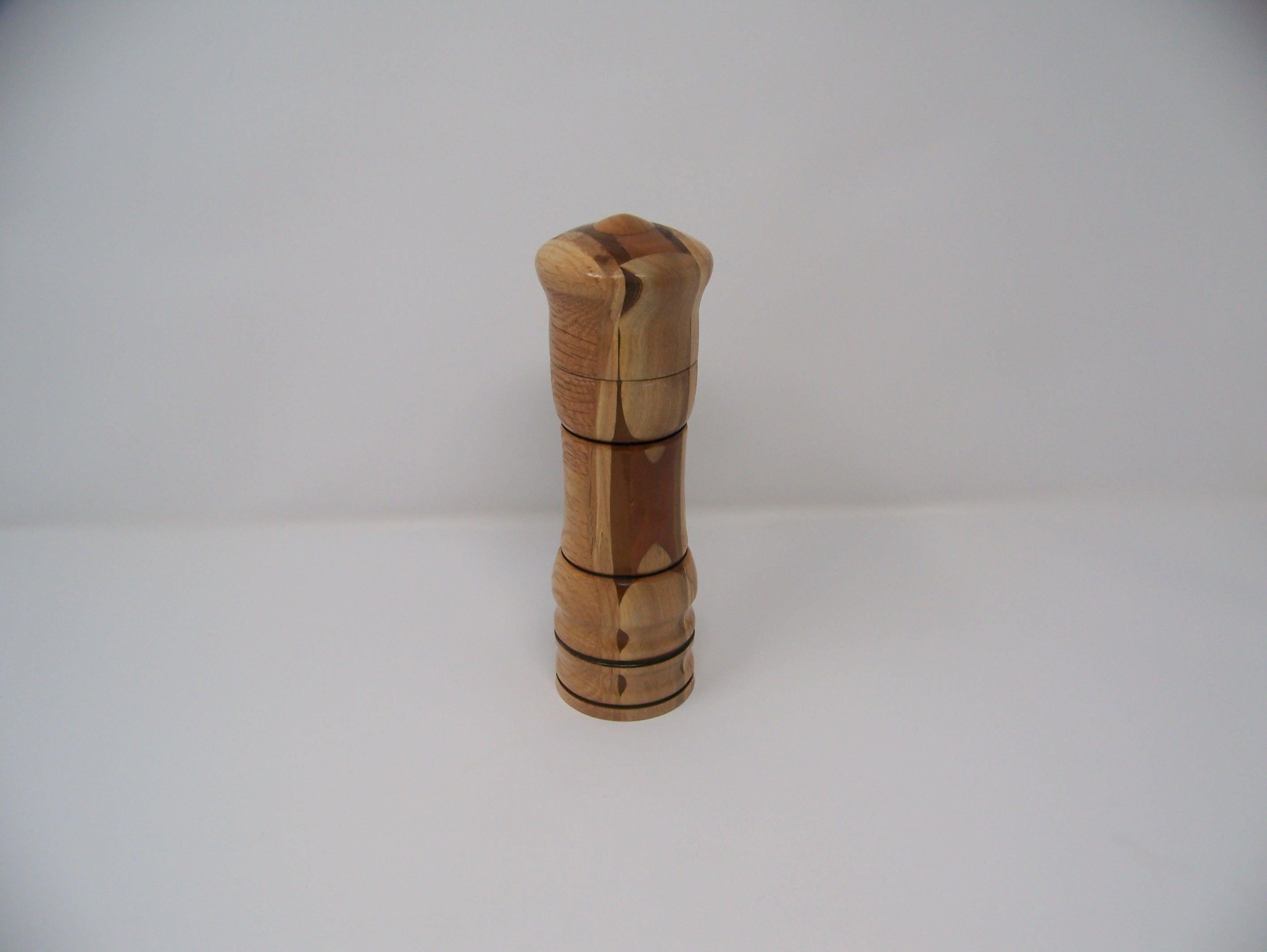 Pepper Grinder - Crush Grind - Ceramic Mechanism - Hardwood - Food safe