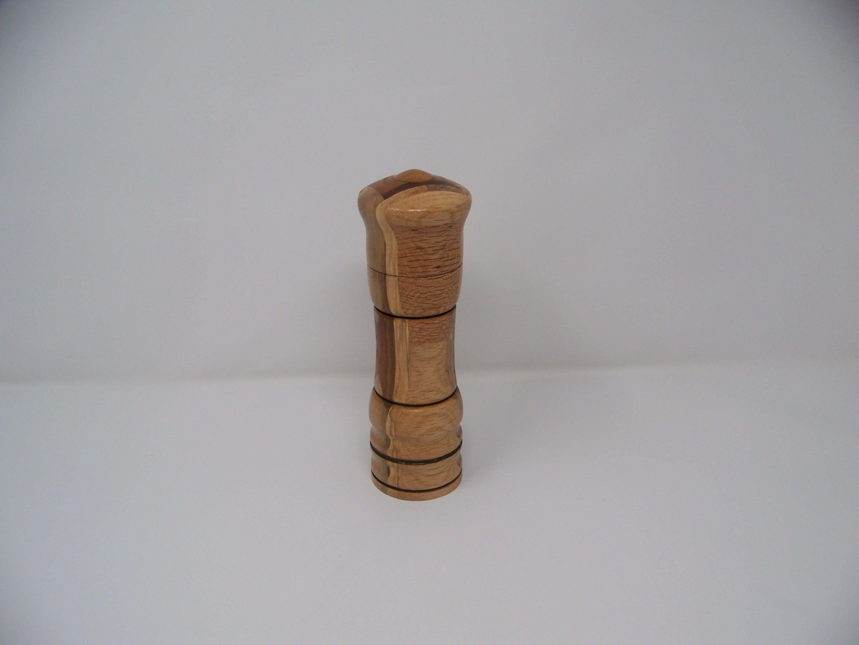 Pepper Grinder - Crush Grind - Ceramic Mechanism - Hardwood - Food safe