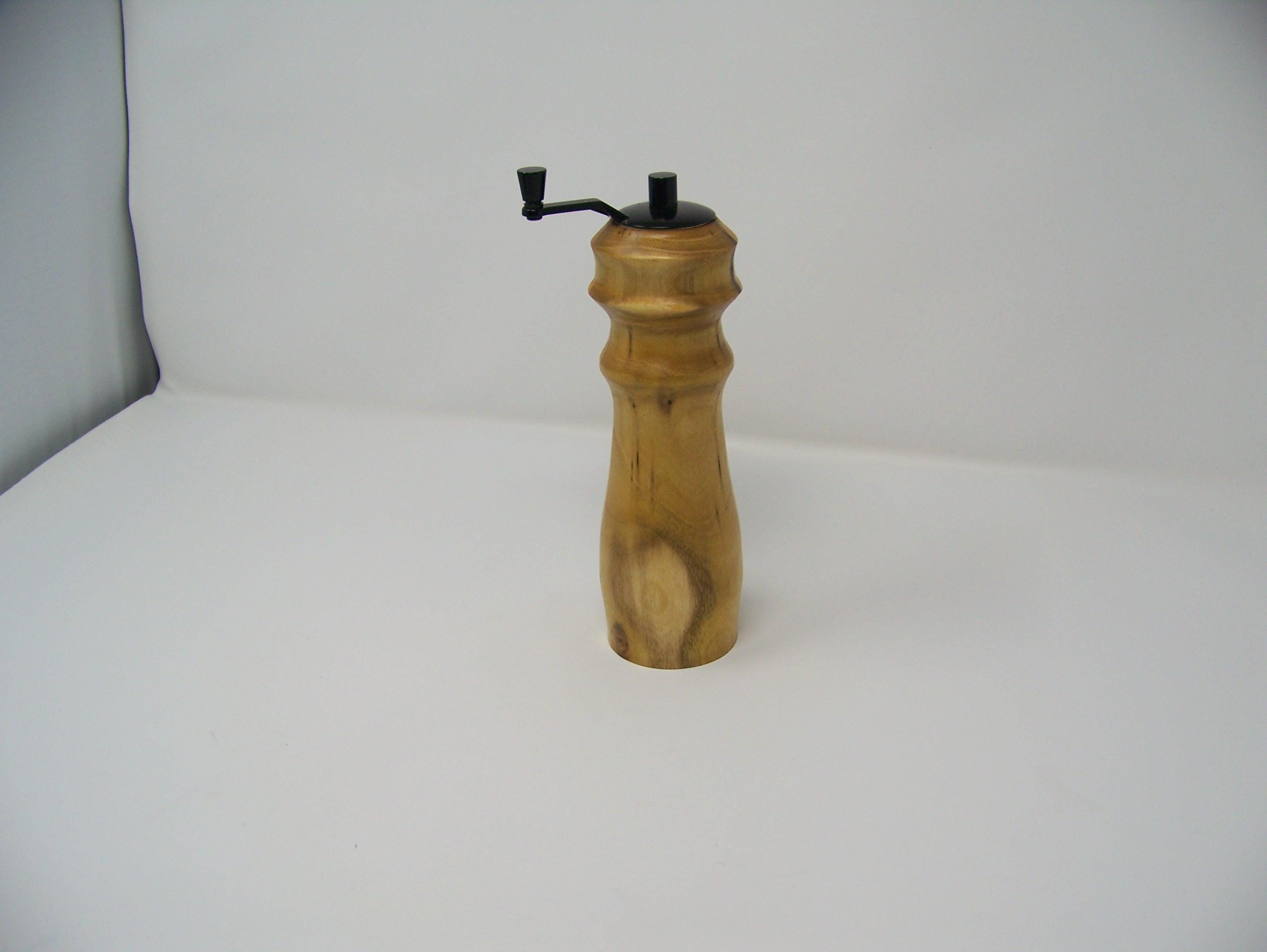 Pepper Grinder - Top Grinder - Ceramic mechanism - hardwoods