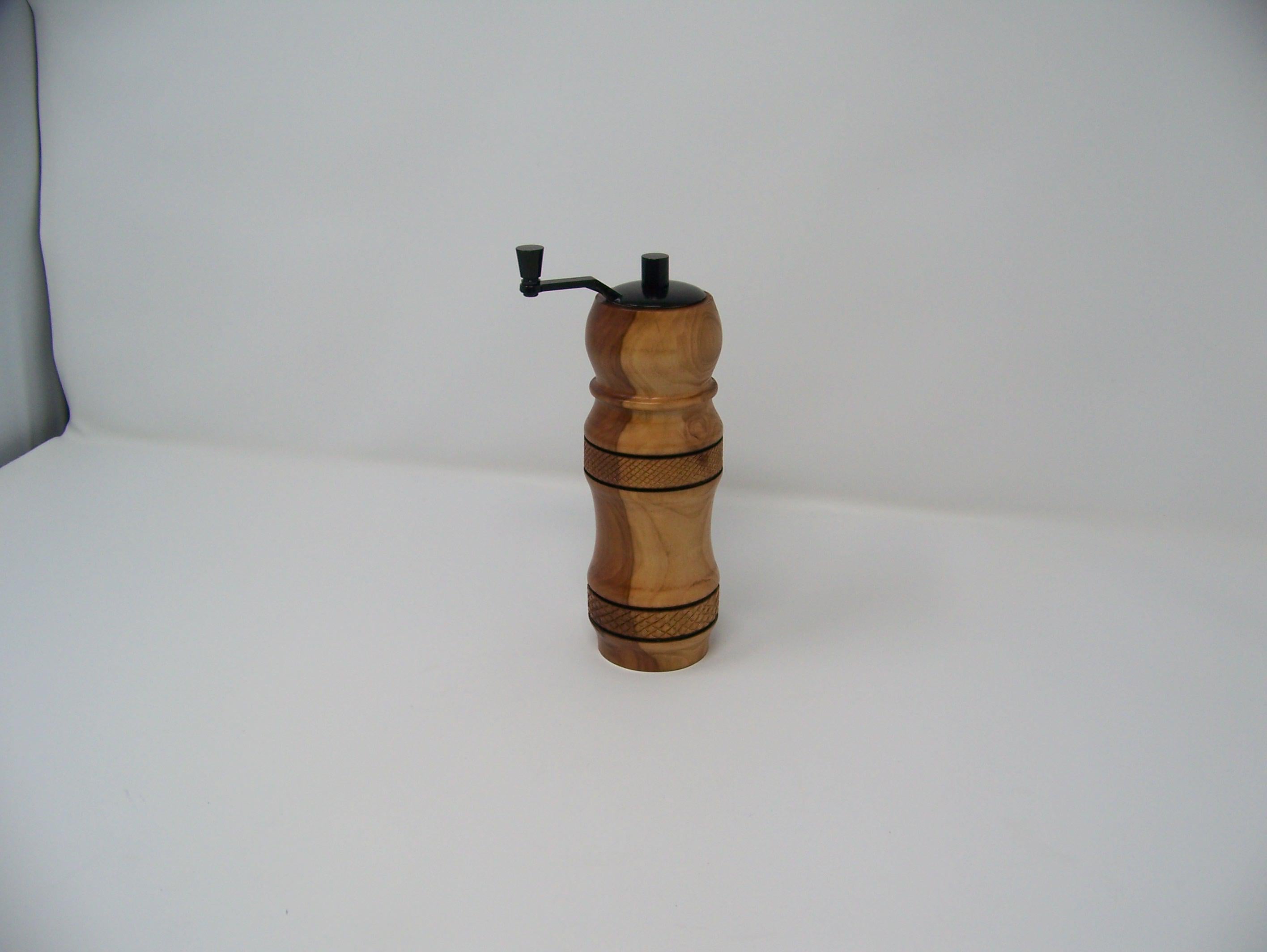 Pepper Grinder or Salt Grinder - Top Grinder - Ceramic mechanism - hardwoods
