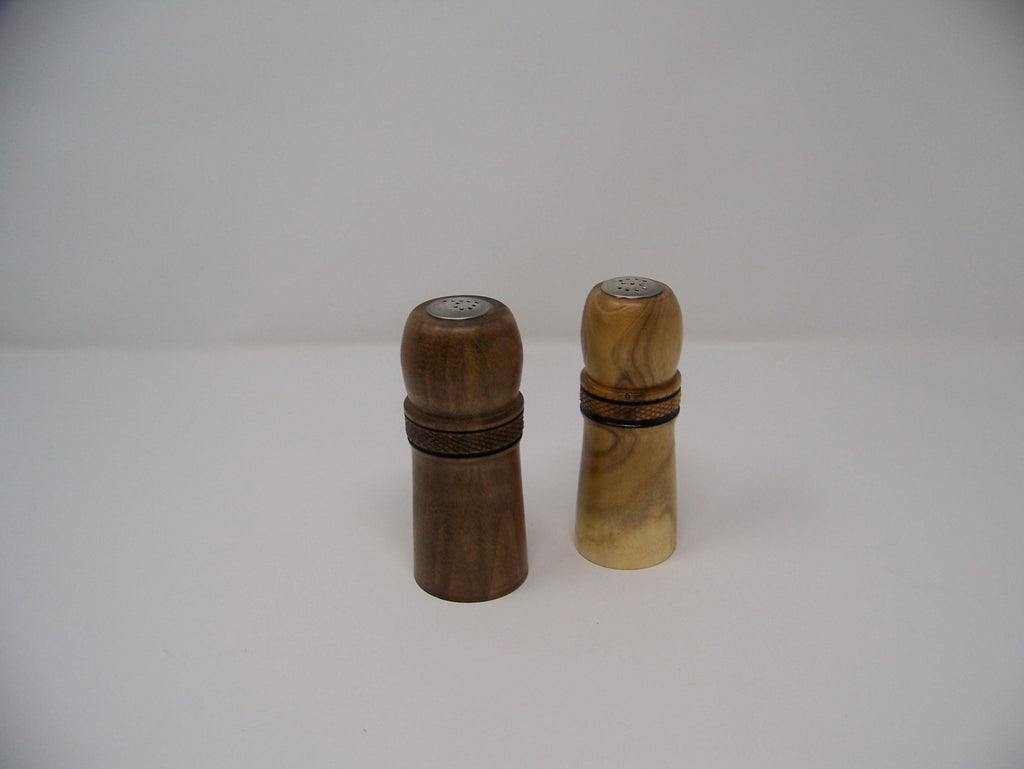 Salt and Pepper Shaker Set - hardwoods