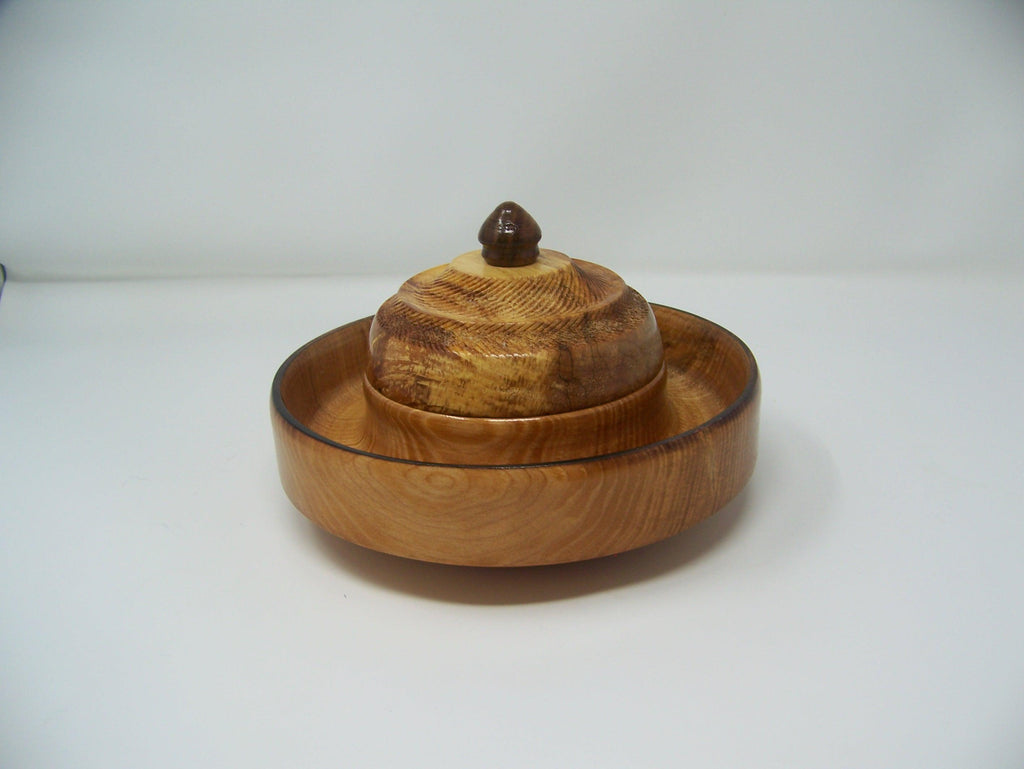 Maple Candy Dish/with cover - decorative edging on cover