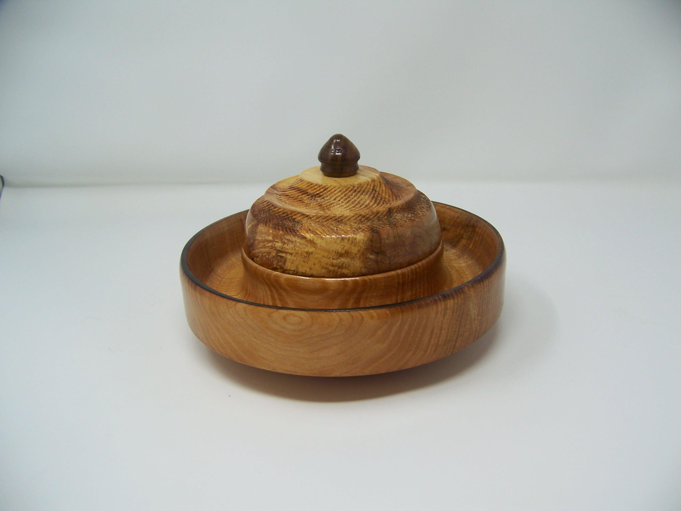 Maple Candy Dish/with cover - decorative edging on cover
