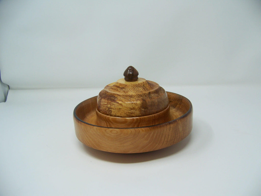 Maple Candy Dish/with cover - decorative edging on cover