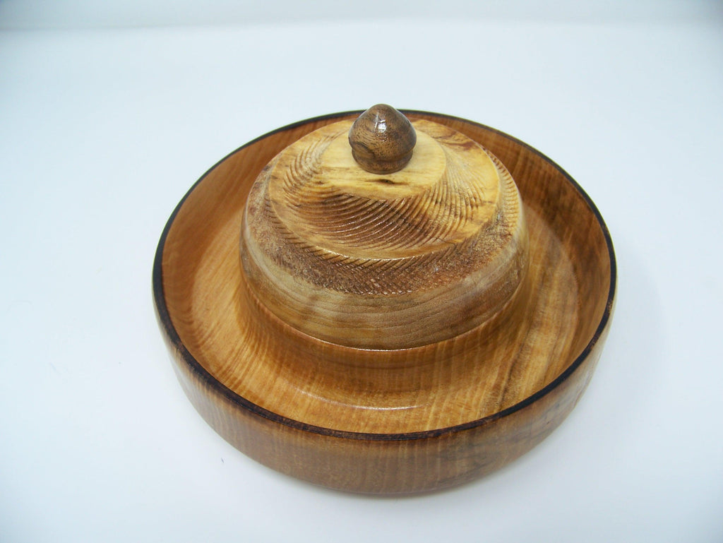 Maple Candy Dish/with cover - decorative edging on cover
