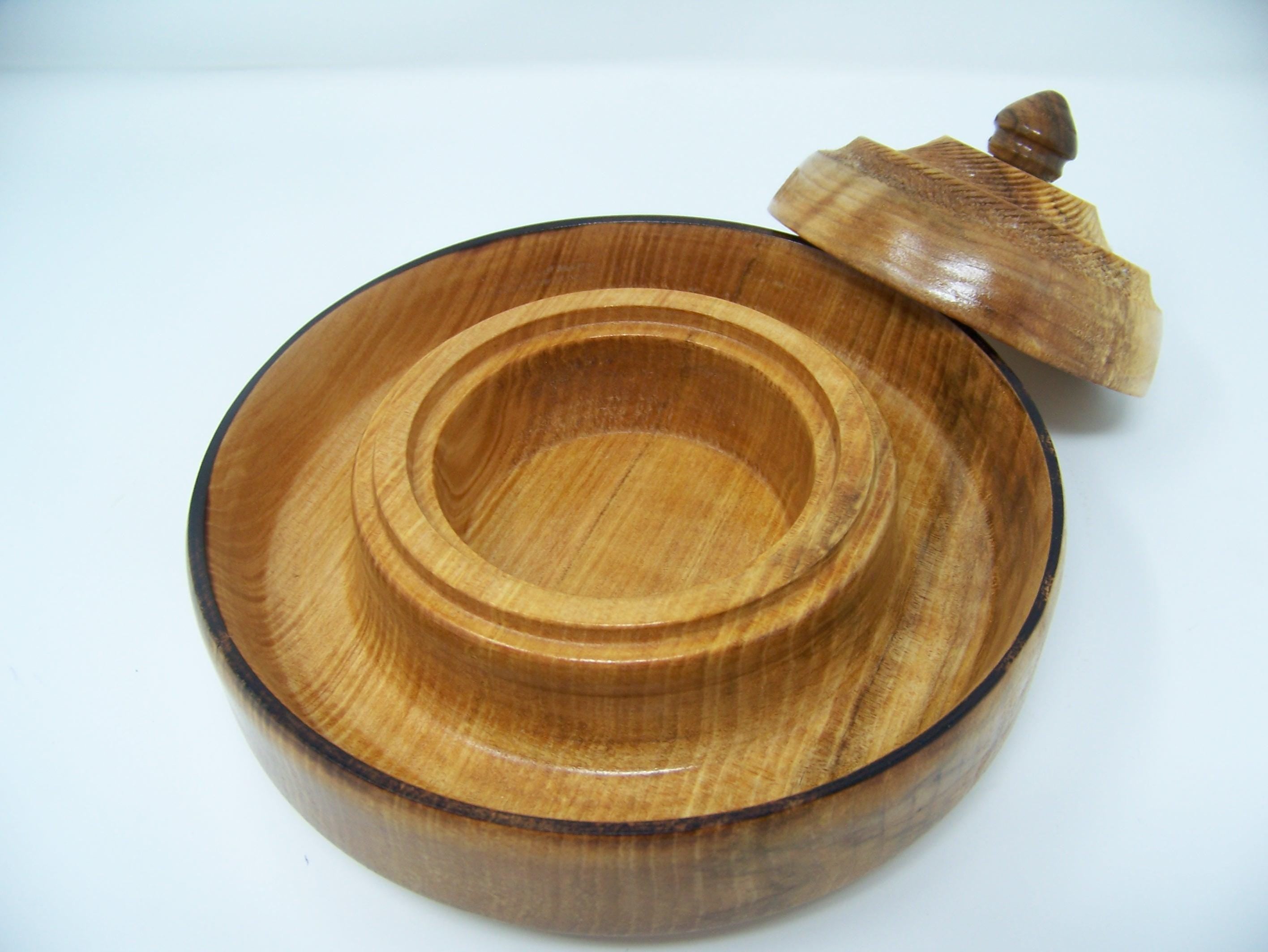 Maple Candy Dish/with cover - decorative edging on cover