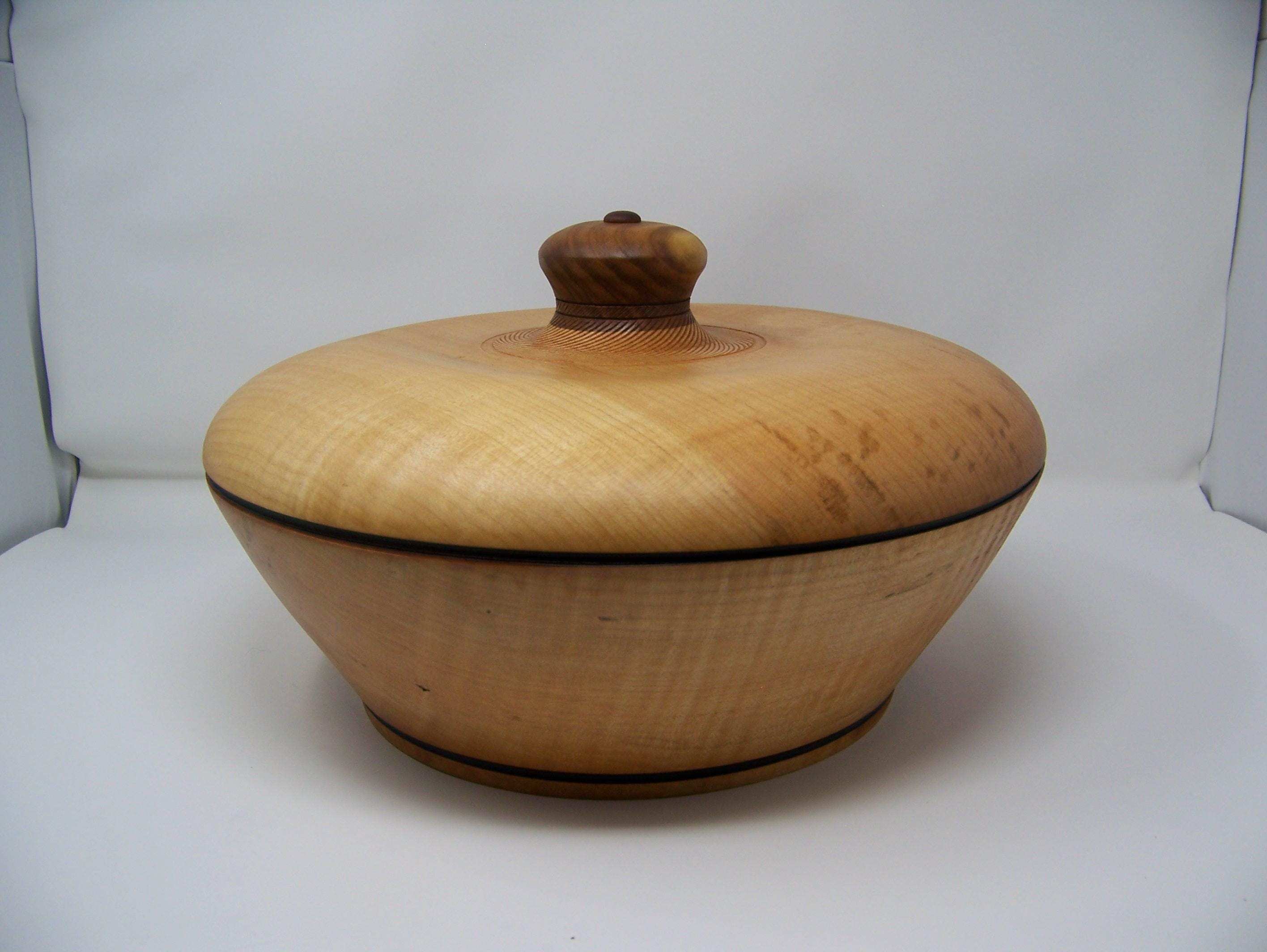 Maple - Large Bowl with Lid - Covered Bowl