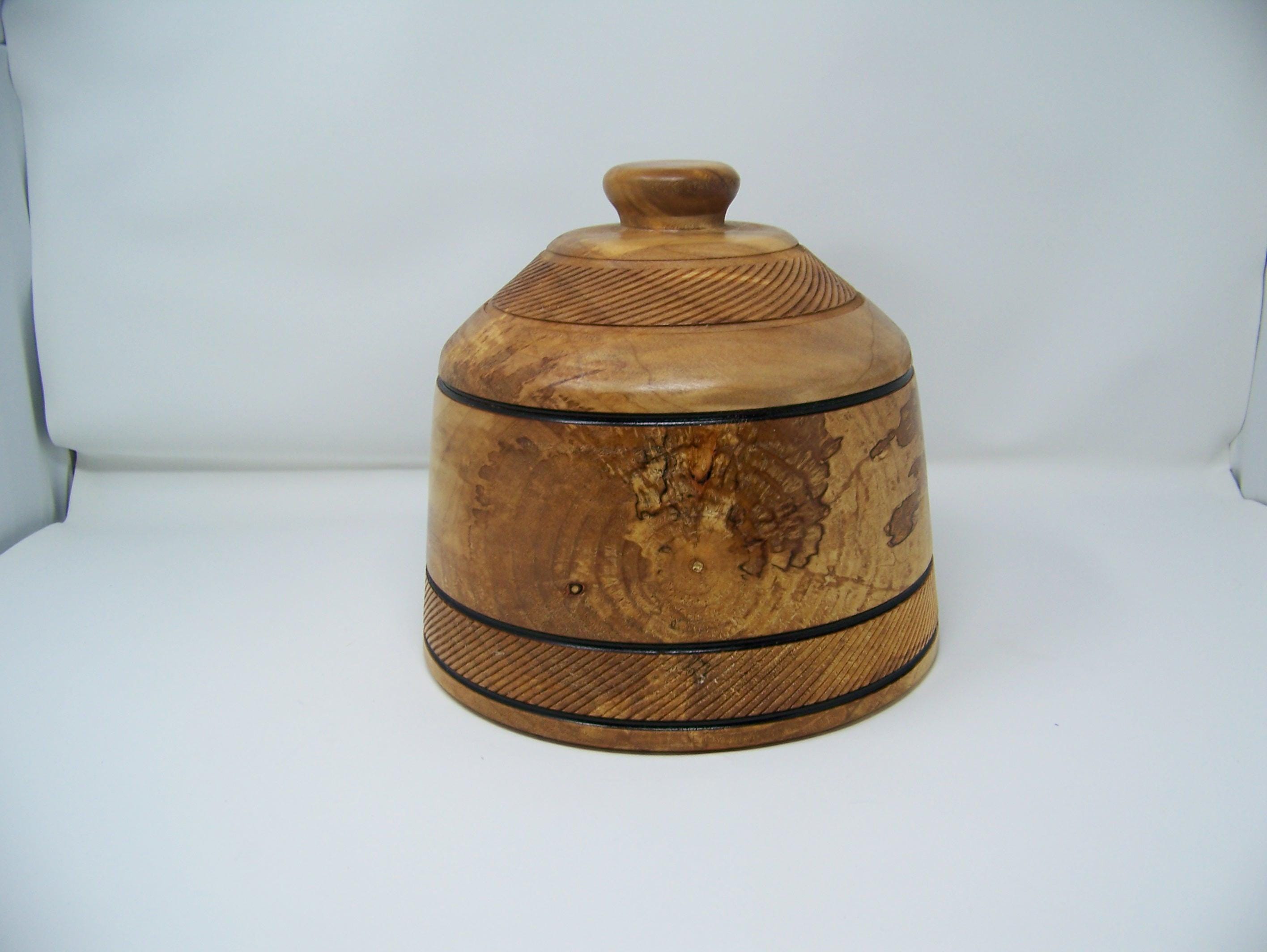 Maple Cookie Jar/Canister/Bowl with Lid - Lathe Turned - Detailing