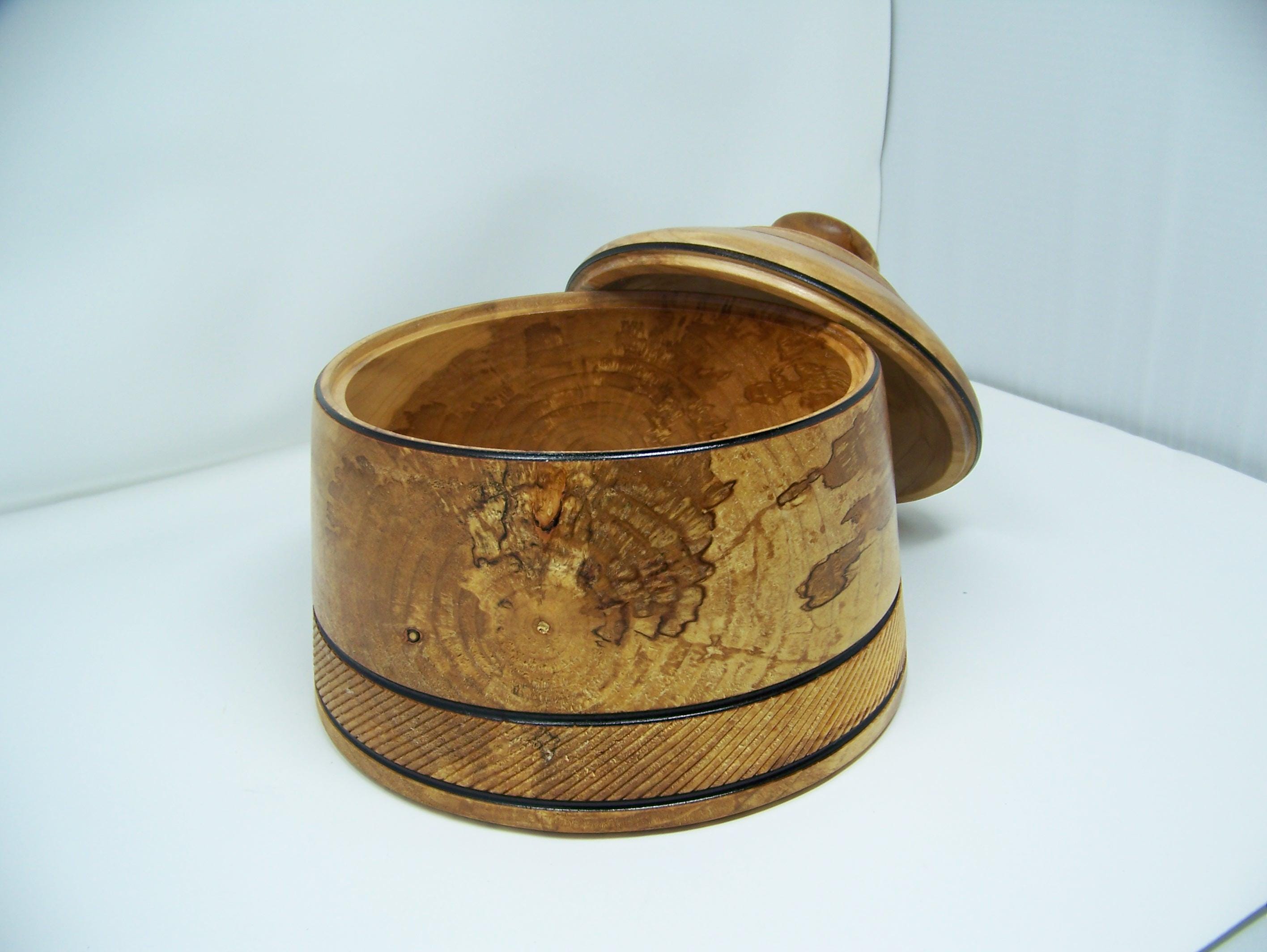 Maple Cookie Jar/Canister/Bowl with Lid - Lathe Turned - Detailing