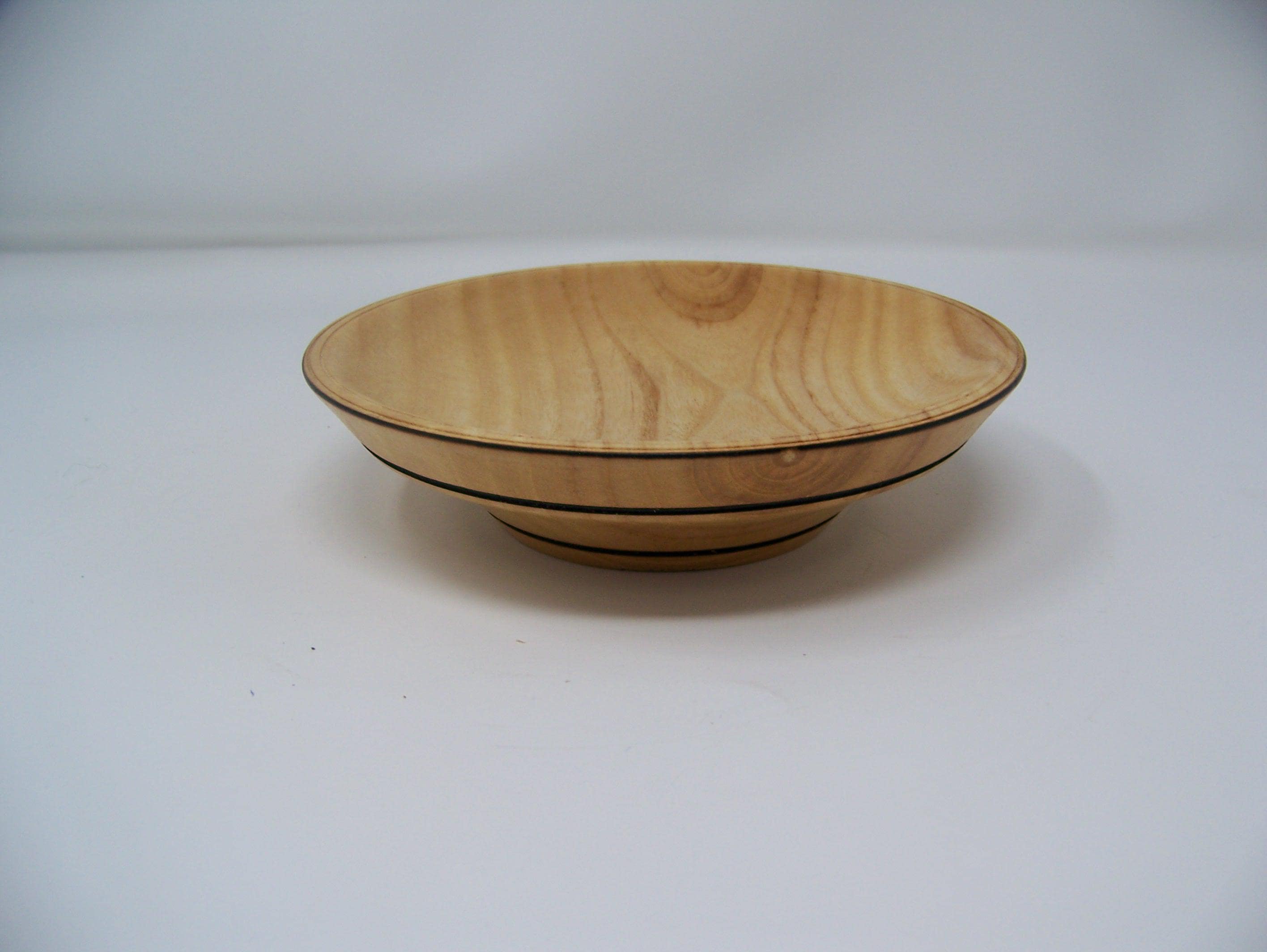Ash Bowl - lathe turned - detailing around bowl