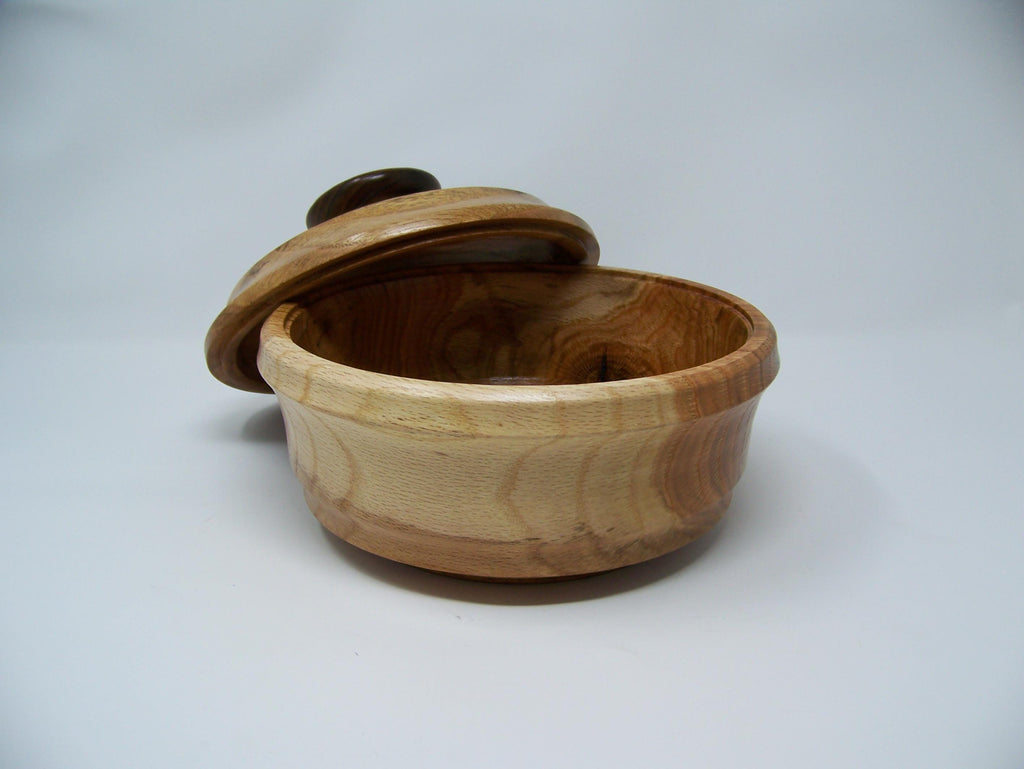 Oak - covered bowl/dish with lid - detailing - beautiful wood grain