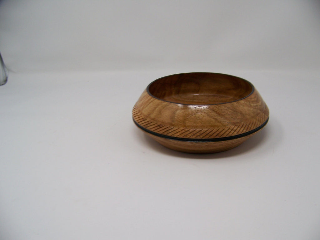Oak - decorative - unique shaped bowl/with edge detailing.