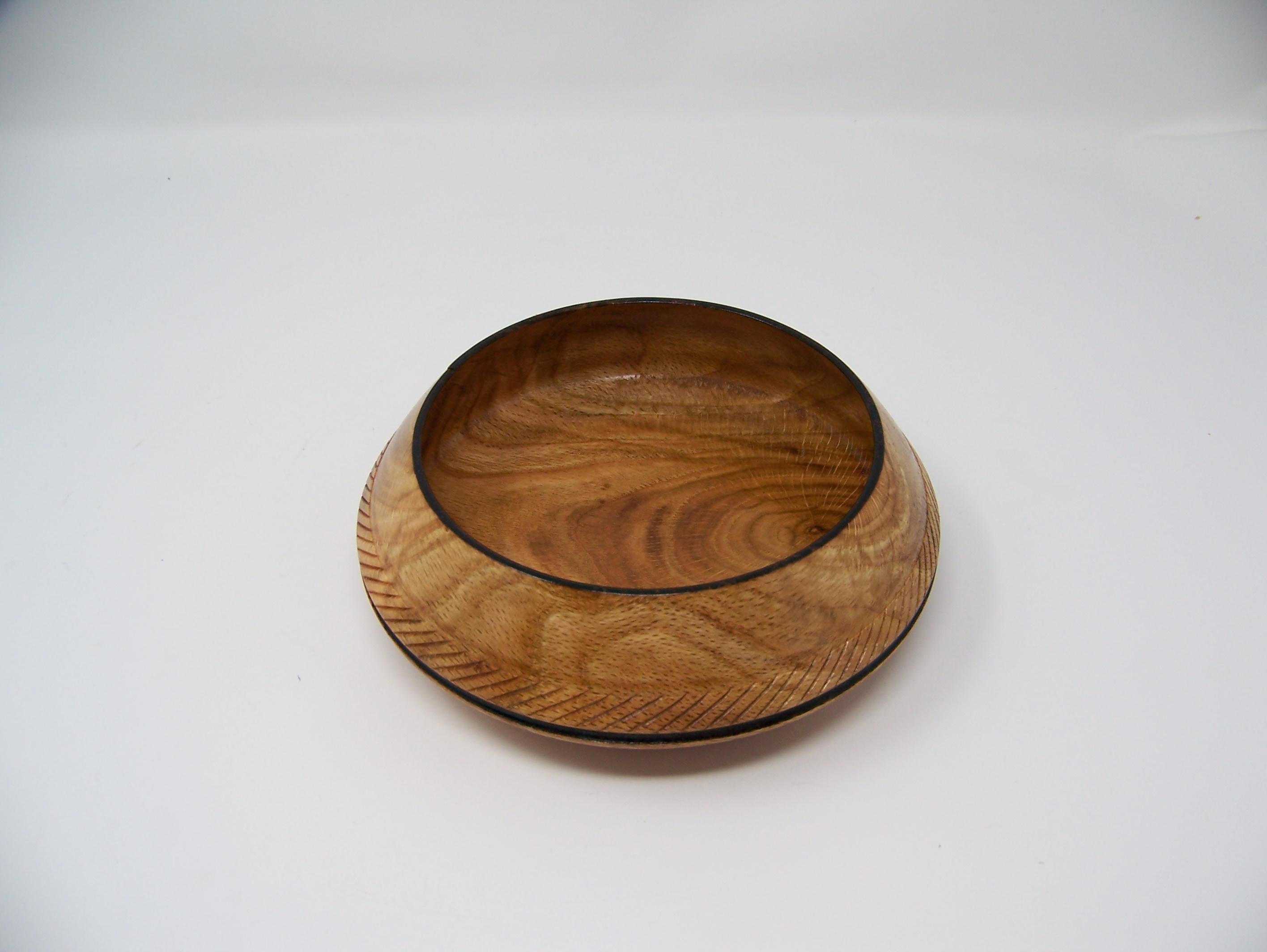 Oak - decorative - unique shaped bowl/with edge detailing.